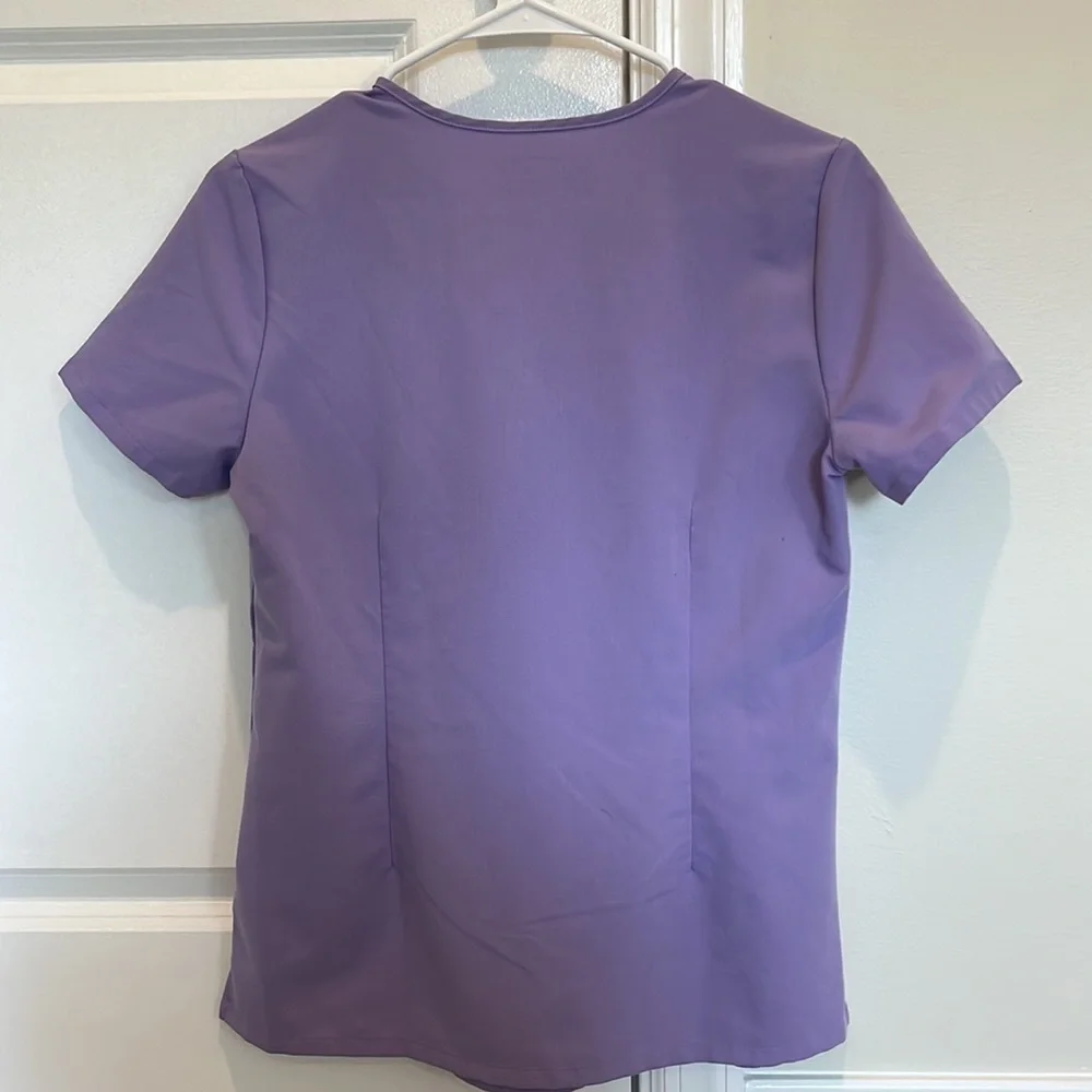 Figs: Catarina One-Pocket Scrub Top. Size XS - Picture 2 of 4